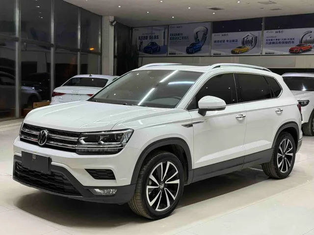 Volkswagen Tharu