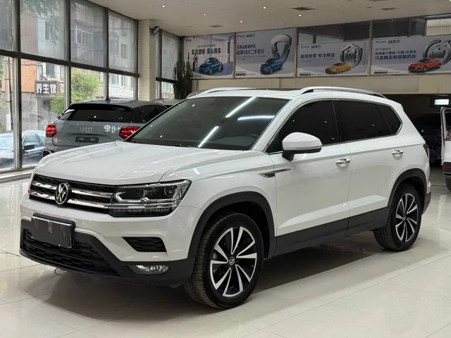Volkswagen Tharu