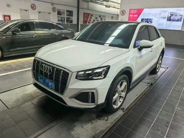 Audi Q2L